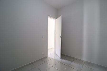 Quarto 1 de apartamento para alugar com 3 quartos, 78m² em Santa Luzia, Uberlândia