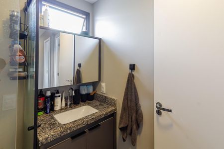 Banheiro de apartamento para alugar com 2 quartos, 39m² em Moema, São Paulo