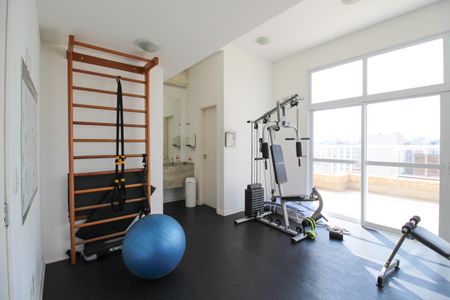 Apartamento para alugar com 43m², 1 quarto e 1 vaga Apartamento para alugar com 43m², 1 quarto e 1 vagaÁrea comum - Academia