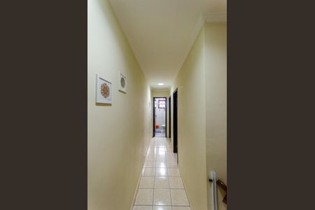 Casa para alugar com 186m², 3 quartos e 4 vagasCorredor