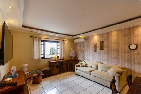 Casa para alugar com 186m², 3 quartos e 4 vagasSala