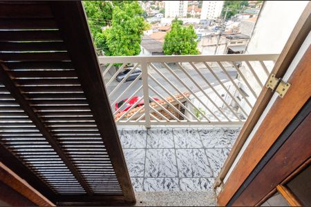 Casa para alugar com 186m², 3 quartos e 4 vagasSuíte - Sacada