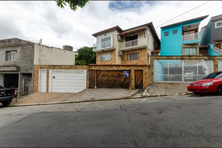 Casa para alugar com 186m², 3 quartos e 4 vagasFachada
