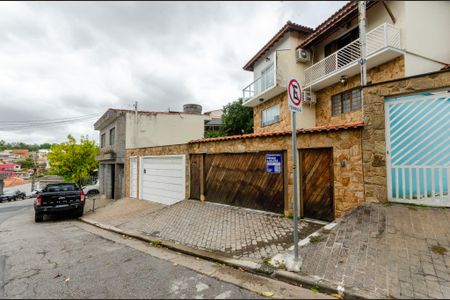 Casa para alugar com 186m², 3 quartos e 4 vagasFachada