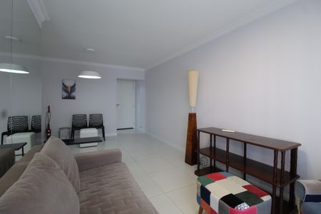 Sala de apartamento para alugar com 3 quartos, 78m² em Vila Olímpia, São Paulo