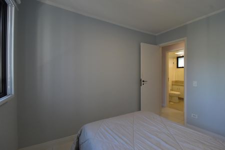 Quarto 1 de apartamento para alugar com 3 quartos, 78m² em Vila Olímpia, São Paulo