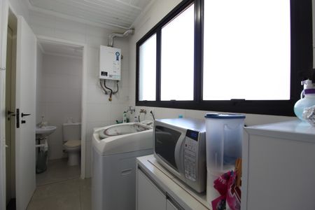 Apartamento para alugar com 78m², 3 quartos e 1 vagaÁrea de Serviço