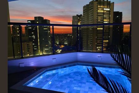 Apartamento à venda com 220m², 3 quartos e 3 vagasVaranda