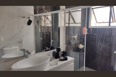 Apartamento à venda com 220m², 3 quartos e 3 vagasBanheiro