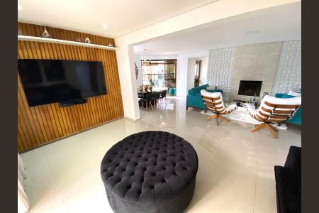 Apartamento à venda com 220m², 3 quartos e 3 vagasSala