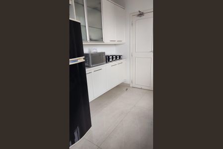 Apartamento à venda com 220m², 3 quartos e 3 vagasCozinha