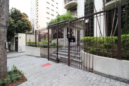 Apartamento à venda com 142m², 1 quarto e 4 vagasFachada