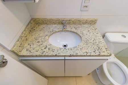Apartamento para alugar com 30m², 1 quarto e sem vagaDetalhe - Banheiro