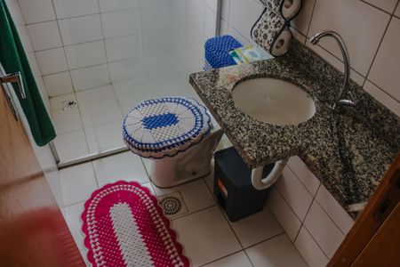 Casa para alugar com 56m², 2 quartos e 1 vagaBanheiro 2