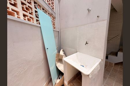 Casa à venda com 120m², 2 quartos e 1 vagaQuintal com área de serviço