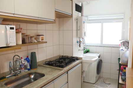 Cozinha de apartamento para alugar com 2 quartos, 54m² em Califórnia, Nova Iguaçu