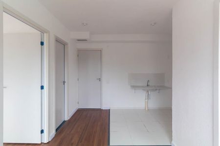 Apartamento para alugar com 32m², 2 quartos e sem vaga Apartamento para alugar com 32m², 2 quartos e sem vagaSala