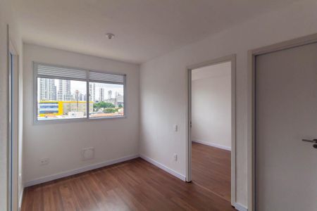 Apartamento para alugar com 32m², 2 quartos e sem vaga Apartamento para alugar com 32m², 2 quartos e sem vagaSala