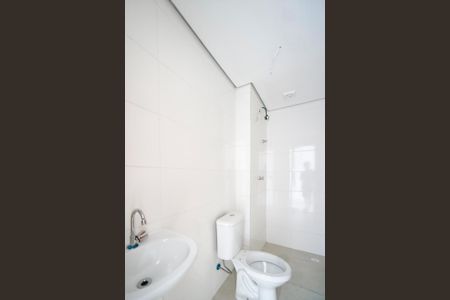 Banheiro  de apartamento à venda com 1 quarto, 30m² em Vila Carrão, São Paulo