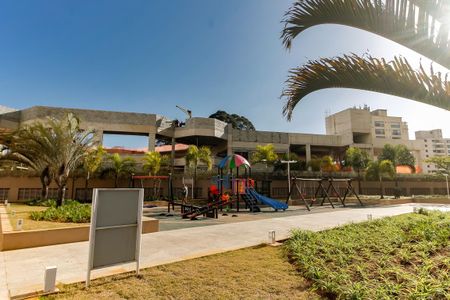 Apartamento à venda com 141m², 3 quartos e 2 vagas Apartamento à venda com 141m², 3 quartos e 2 vagasÁrea comum - Playground