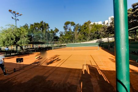 Apartamento à venda com 141m², 3 quartos e 2 vagas Apartamento à venda com 141m², 3 quartos e 2 vagasQuadra Esportiva - Tenis saibro