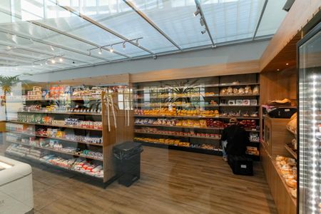 Apartamento à venda com 141m², 3 quartos e 2 vagas Apartamento à venda com 141m², 3 quartos e 2 vagasMercado