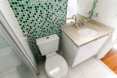 Apartamento à venda com 141m², 3 quartos e 2 vagas Apartamento à venda com 141m², 3 quartos e 2 vagasBanheiro da Suíte 2