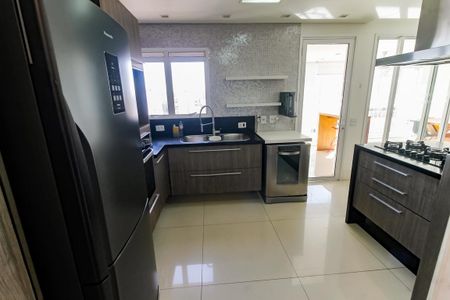 Apartamento à venda com 141m², 3 quartos e 2 vagas Apartamento à venda com 141m², 3 quartos e 2 vagasCozinha - Armários