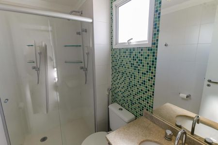 Apartamento à venda com 141m², 3 quartos e 2 vagas Apartamento à venda com 141m², 3 quartos e 2 vagasBanheiro da Suíte 2