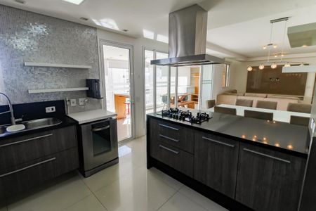 Apartamento à venda com 141m², 3 quartos e 2 vagas Apartamento à venda com 141m², 3 quartos e 2 vagasCozinha - Armários