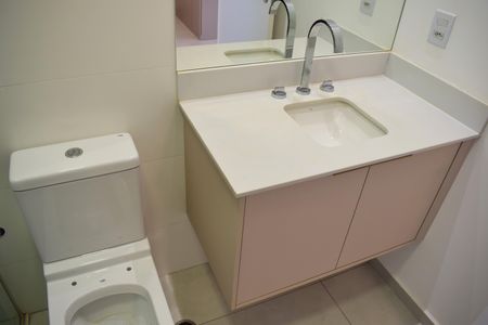 Apartamento para alugar com 110m², 2 quartos e 2 vagasBanheiro da Suíte 2