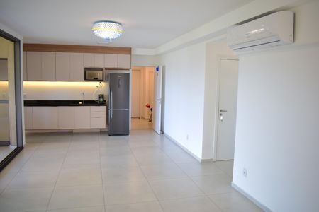 Apartamento para alugar com 110m², 2 quartos e 2 vagasSala