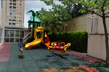 Apartamento para alugar com 92m², 2 quartos e 2 vagasÁrea comum - Playground