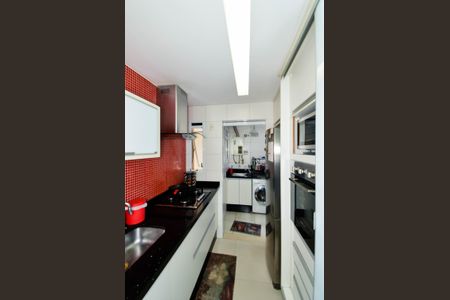 Apartamento para alugar com 92m², 2 quartos e 2 vagasCozinha