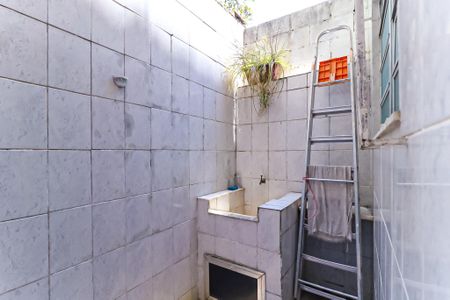 Casa à venda com 146m², 4 quartos e 1 vagaÁrea de Serviço