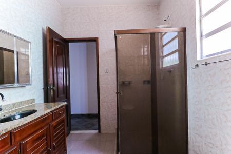 Casa à venda com 146m², 4 quartos e 1 vagaBanheiro