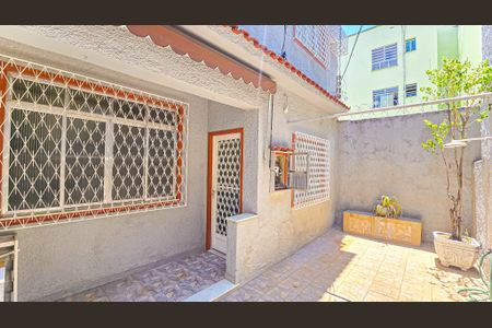 Casa à venda com 146m², 4 quartos e 1 vagaEntrada