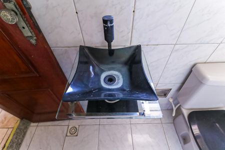 Casa à venda com 146m², 4 quartos e 1 vagaBanheiro de serviço