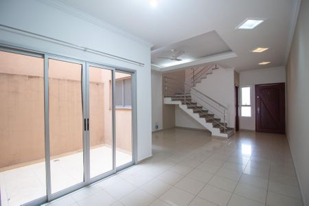 Sala de casa para alugar com 3 quartos, 149m² em Jardim Leocadia, Sorocaba