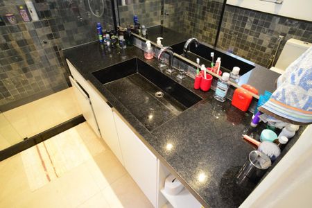 Casa de condomínio à venda com 543m², 6 quartos e 3 vagasBanheiro Suíte