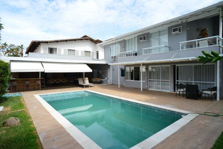 Casa de condomínio à venda com 543m², 6 quartos e 3 vagasPiscina