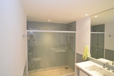 Casa de condomínio à venda com 543m², 6 quartos e 3 vagasBanheiro Social