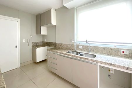 Apartamento à venda com 162m², 4 quartos e 3 vagasCozinha