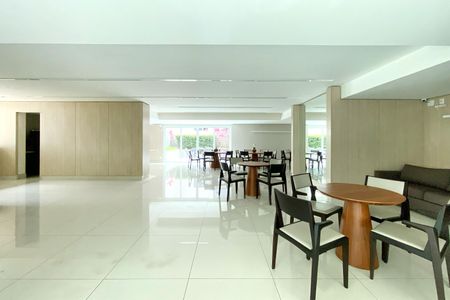 Apartamento à venda com 162m², 4 quartos e 3 vagasÁrea comum - Salão de festas
