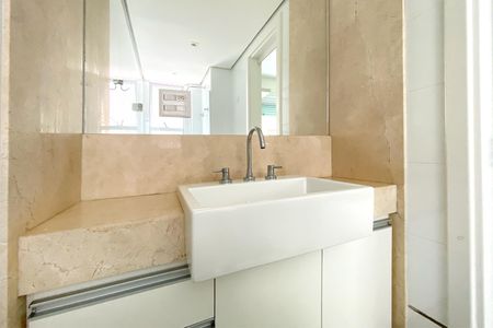 Apartamento à venda com 162m², 4 quartos e 3 vagasBanheiro da Suíte 3