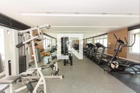 Apartamento para alugar com 70m², 2 quartos e 2 vagasÁrea comum - Academia