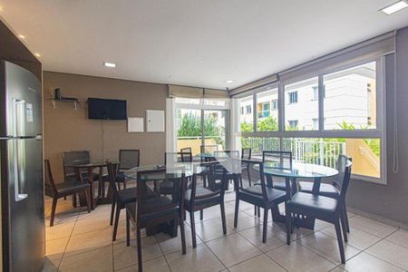 Apartamento para alugar com 70m², 2 quartos e 2 vagasÁrea comum - Salão de festas