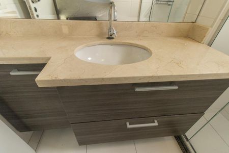 Apartamento para alugar com 70m², 2 quartos e 2 vagasBanheiro da Suíte