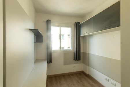Quarto 1 de apartamento para alugar com 2 quartos, 70m² em Bacacheri, Curitiba