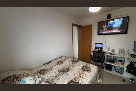 Apartamento à venda com 55m², 2 quartos e 2 vagasQuarto 2